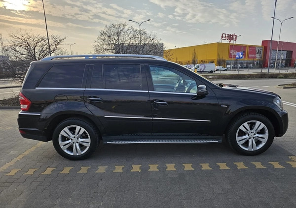 Mercedes-Benz GL cena 132000 przebieg: 124500, rok produkcji 2012 z Kałuszyn małe 562